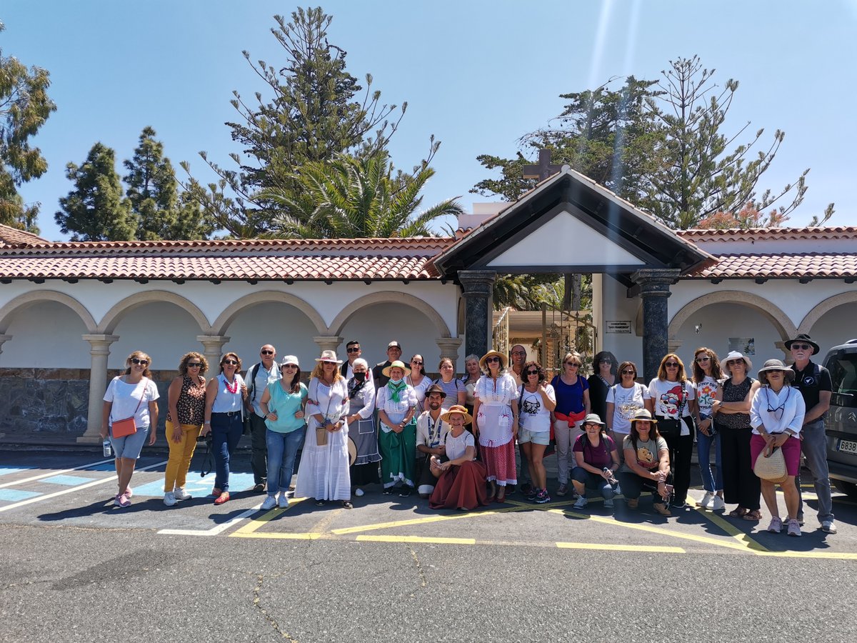 cit_sur's tweet photo. Ayer, 15 de mayo, fecha señalada para el Municipio de Santiago del Teide y, en concreto, para Arguayo, el CIT Sur en colaboración con el Área de Turismo del Ayuntamiento de Santiago del Teide, tuvo la oportunidad de ofrecer la Ruta a la Puerta Santa y Romería de Arguayo. https://t.co/Re53wf68m2