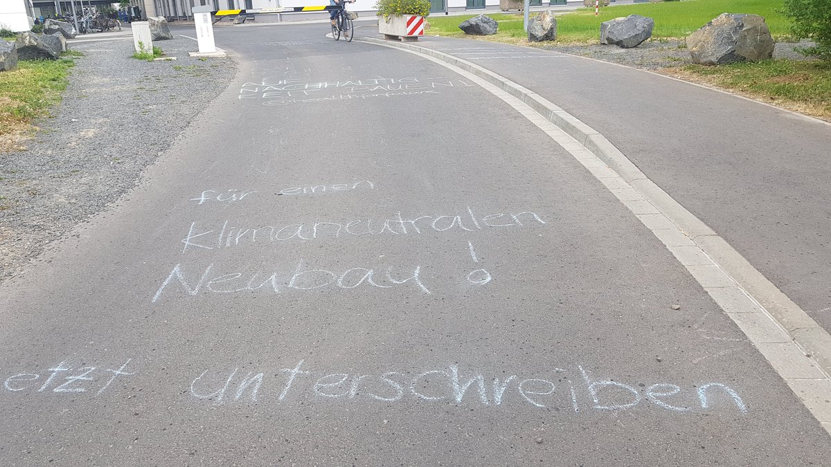 risingreef's tweet photo. Mal sehen, wer den längeren Atem hat 😀
Ich tippe auf @H4F_Goettingen! https://t.co/xrvrcB4ZNR