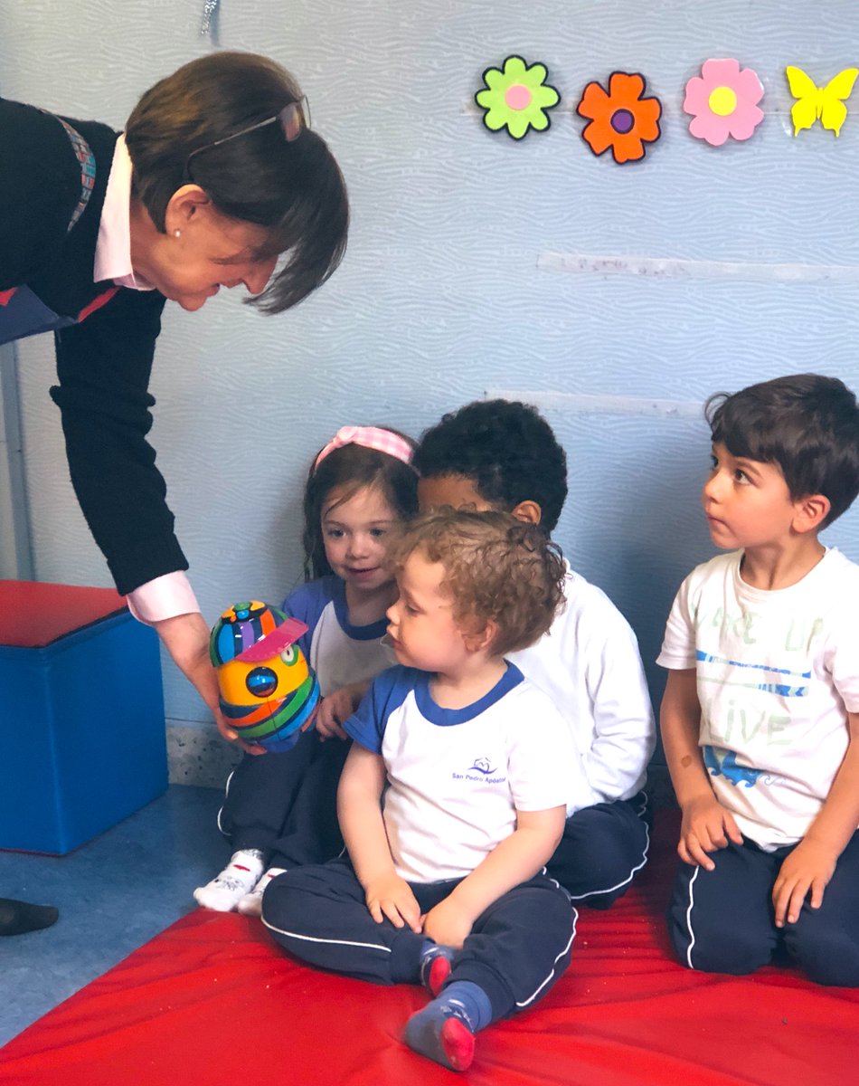 SPAHAURE's tweet photo. #HE02
#Sanpedroapostolikastetxea
Zientzia Astea
La semana pasada, los chiquitines de la Escuela Infantil descubrimos el mundo de la robótica de mano de los alumnos de HH y disfrutamos de lo lindo con la experiencia.
Mila esker!! https://t.co/A3SS82GXtJ