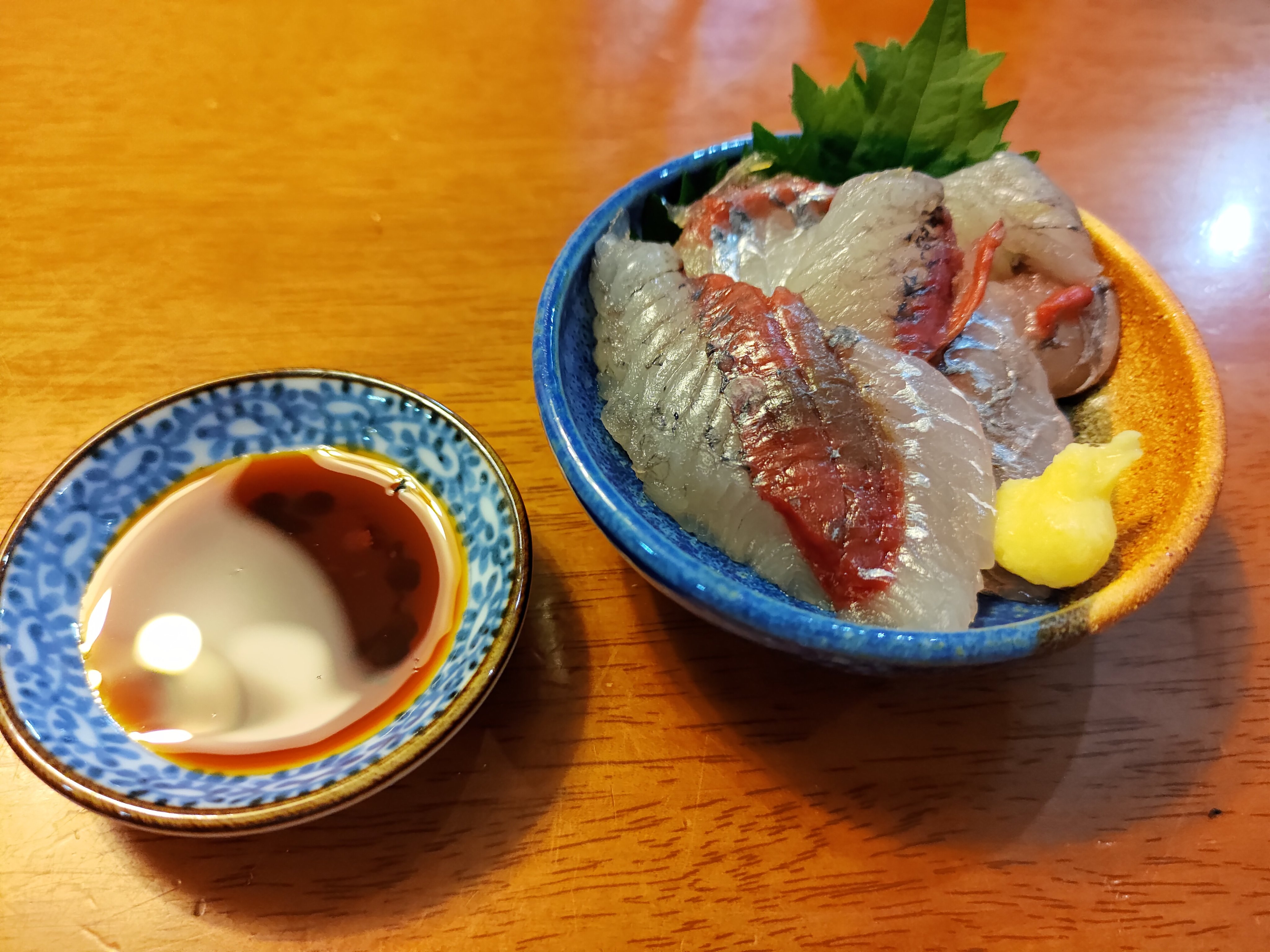 夢海 556魚種食べた人 夢海料理図鑑 吉池さんで買った海鮮まつり ムツゴロウの天ぷらと塩焼き 筑後川産しじみ汁 京都舞鶴産トビウオ刺身 T Co Liezbgcsbr Twitter