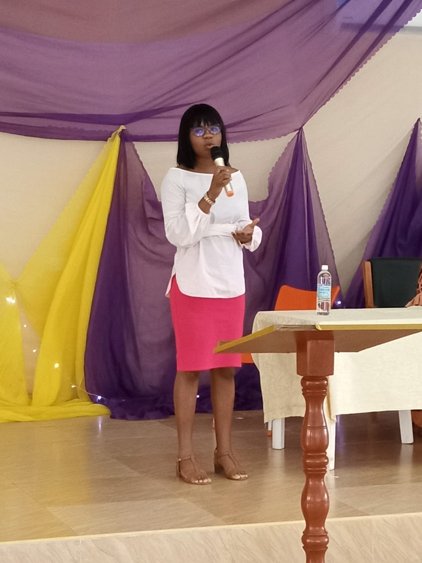 Gendermobile_NG's tweet photo. As part of efforts in building the capacity of women,@Gendermobile_NG facilitated a session on women empowerment @VeritasUniAbuja. The session enabled participants to hold in-depth conversations on empowerment and pathways to promote choice, agency and participation. 

#GMI https://t.co/YhNwLhJaI0