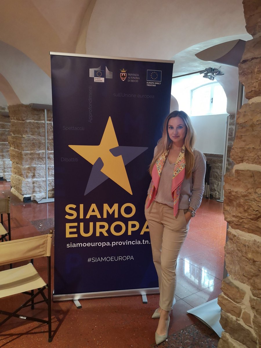zrinkaburazer's tweet photo. From Rome to Trento, the ideas of #EUBalkanYouthForum live on. #SiamoEuropaFestival, with my colleagues from ๐ง๐ฆ๐ฆ๐น๐ฎ๐น, coordinated workshops in which we discussed the importance of #EU33, common European identity, and developing new methodologies pertaining to #EUenlargement. https://t.co/A8lY4otHIX