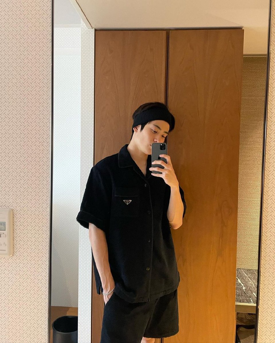 ً (@jjhlooks) on Twitter photo 