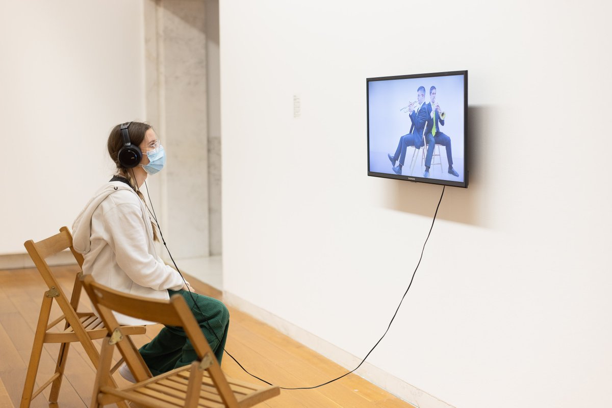 Na serie "Himno", <a href="/juanlopez__/">Juan López</a> emprega a #música que Pascual Veiga compuxo para o himno galego e propón diferentes modificacións, interpretacións alteradas que xa non abrazan o lugar común senón que encerran o sarcástico