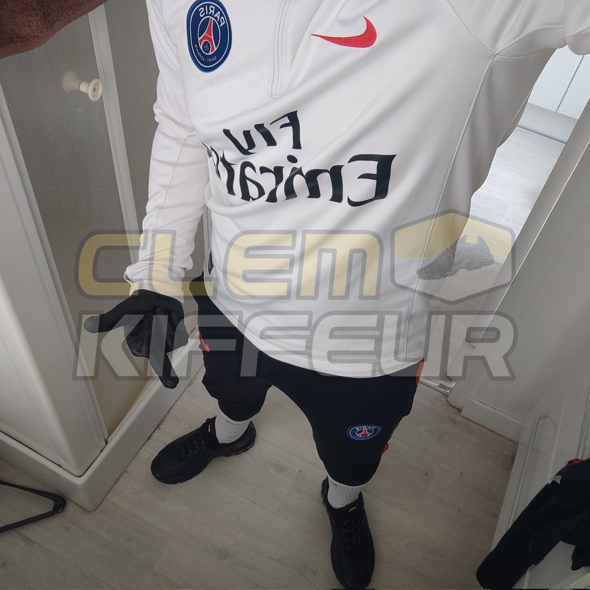 clem_kiffeur's tweet photo. Tu kiff ? Like et RT 😈😈 https://t.co/PaHpGSEKId