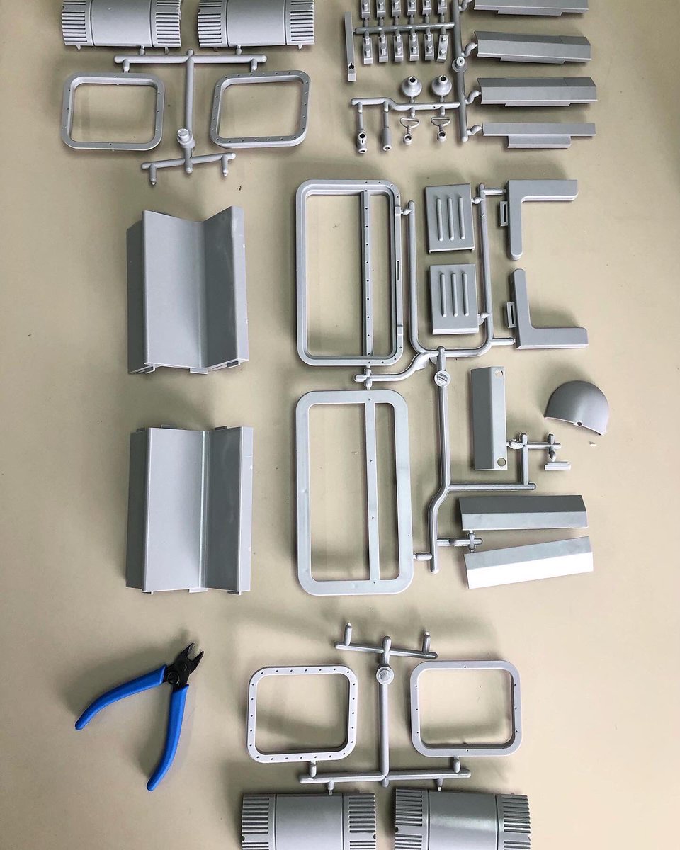 FextHobby's tweet photo. Sorry It’s been awhile for not updating the status of the @fextsystem TRAIN DIORAMA, so excited we receive the test shot (made from actual moulds) today & let’s have a closer look😄
#fexthobby #fextsystem #playmmo #lmm玩具部屋 #grapefigureworkshop #葡提子工作室 #車廂場景 https://t.co/yE0MSPx5u7