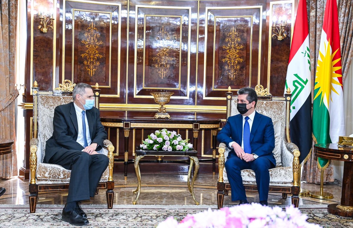 Kurdistan's tweet photo. مەسرور بارزانی، سەرۆکی حکومەتی هەرێمی کوردستان، پێشوازی لە ماتیۆ تولەر باڵیۆزی ئەمەریکا لە عێراق کرد کە بەبۆنەی کۆتاییهاتنی ئەرکەکانی سەردانی کردبوو. https://t.co/Zmaf8mazwk