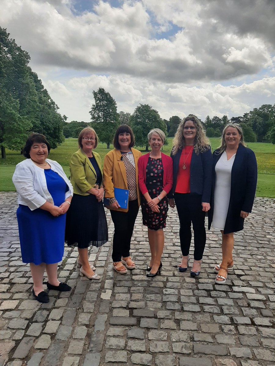 hseNCCP's tweet photo. Delighted to be here @opwfarmleigh  launching the the Psycho-Oncology Model of Care, transforming Psycho-oncology &amp; survivorship services in Ireland @DonnellyStephen @HSELive @hseNCCP @GreallyHelen @Eastsq  #survivorship #psychooncology #cancersurvivor https://t.co/ihxaDBLOIC
