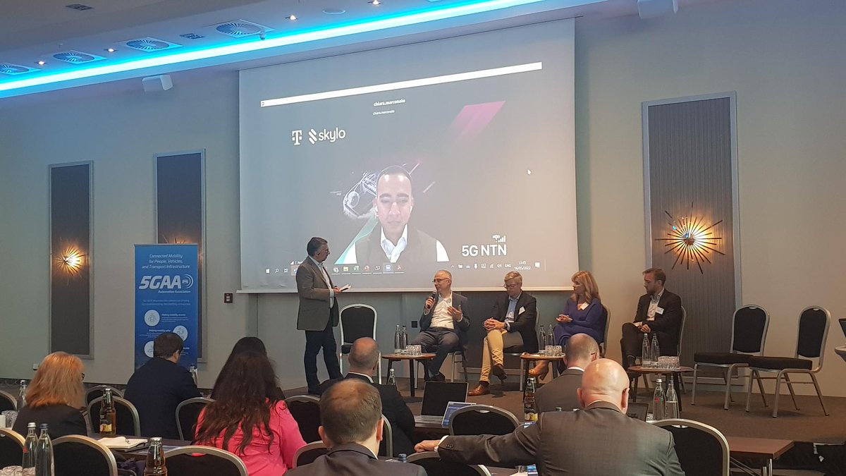 5GAA_official's tweet photo. The second session of our #ConnectivitySymposium has just started: "Fostering ubiquitous connectivity - the way forward".
Our speakers will explain what drives the investments for terrestrials and satellite operators, much needed to eliminate white-spot areas. https://t.co/Clk5feHMbW