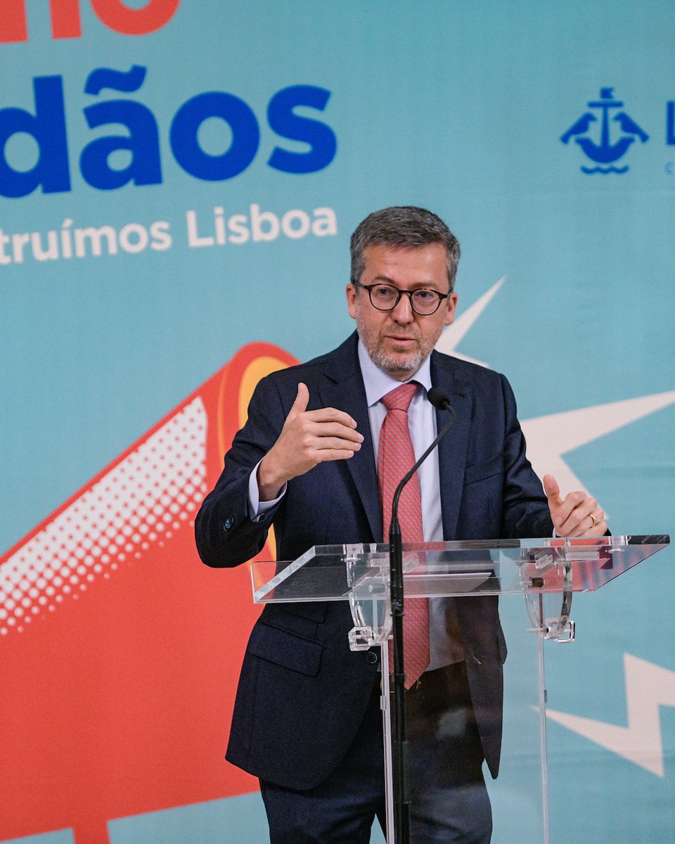 Moedas's tweet photo. O primeiro Conselho de Cidadãos realizou-se este fim-de-semana sob o tema Alterações Climáticas. 
Cerca de 50 pessoas discutiram e trabalharam em propostas para enfrentar as alterações climáticas na nossa Lisboa. https://t.co/YDeWYMdlMX