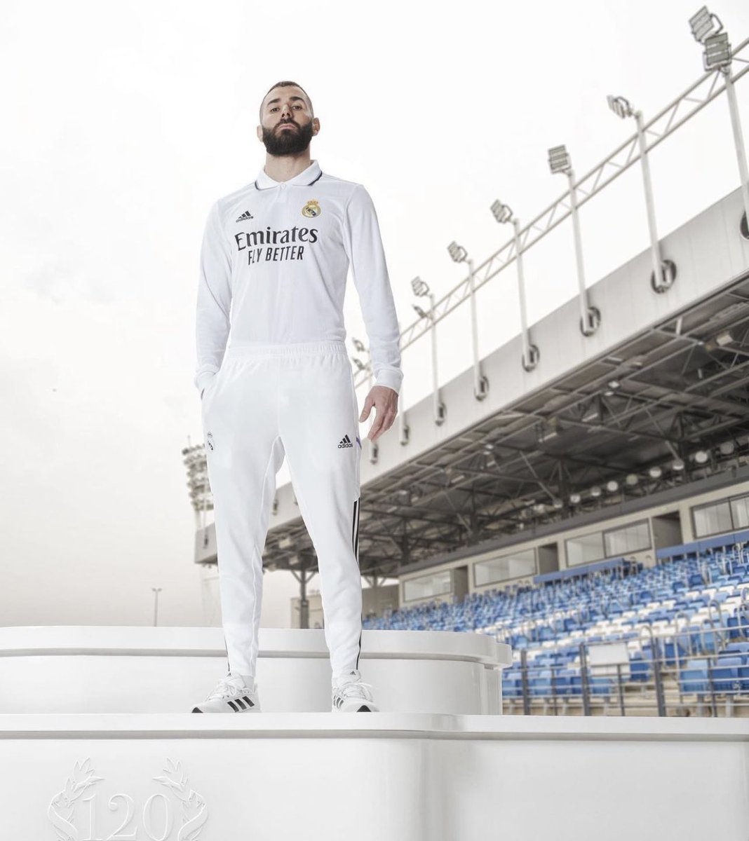Benzema's tweet photo. Vamonos 🔥⚔️ @realmadrid x @adidasfootball 
#thisisgrandeza #createdwithadidas https://t.co/SwvCypNfvC