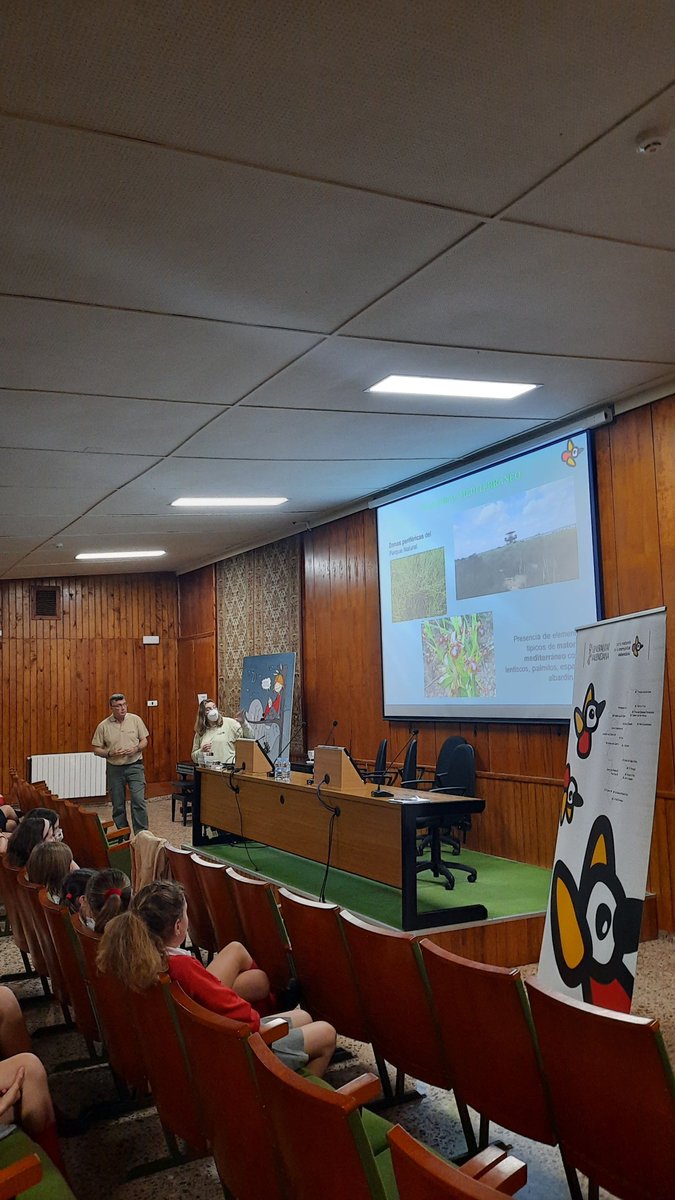 GVAparcs's tweet photo. 💚Toma de contacto con el Colegio Inmaculada Jesuitas de Alicante @JesuitaAlicante para continuar el proyecto educativo conjunto con #PNSalinesSantaPola
📆🙂En unas semanas regresarán para colaborar en actuaciones de conservación en el Parque Natural👏👏👏 https://t.co/UH0NsXQBkb