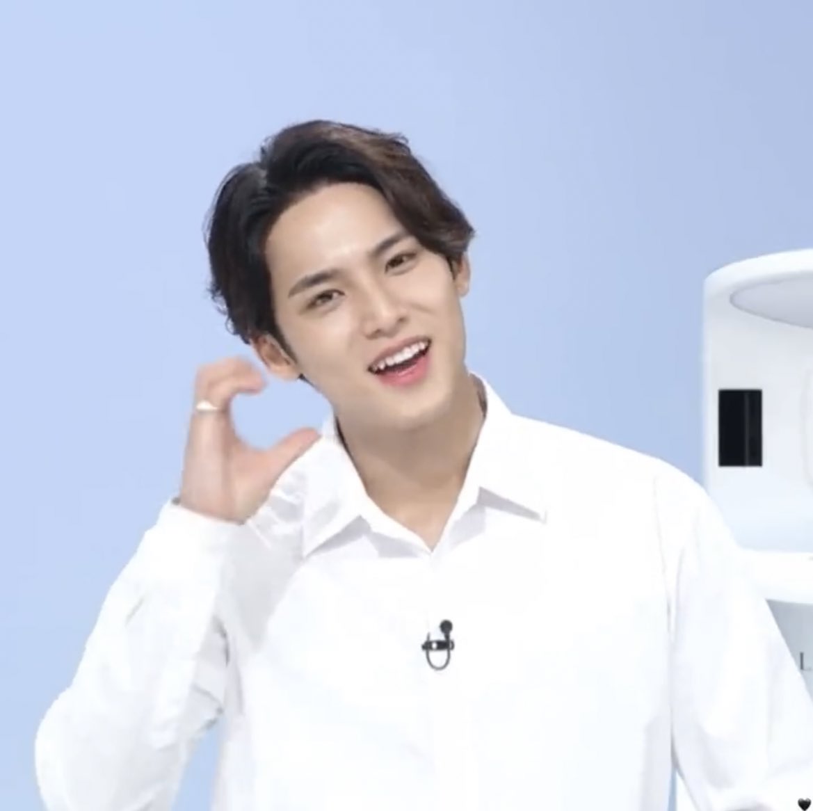 13ngyuu's tweet photo. 月曜日から眼福💓💗
#LANCOMExMINGYU
#MINGYU #민규 @pledis_17 https://t.co/ufZjmc6jeT