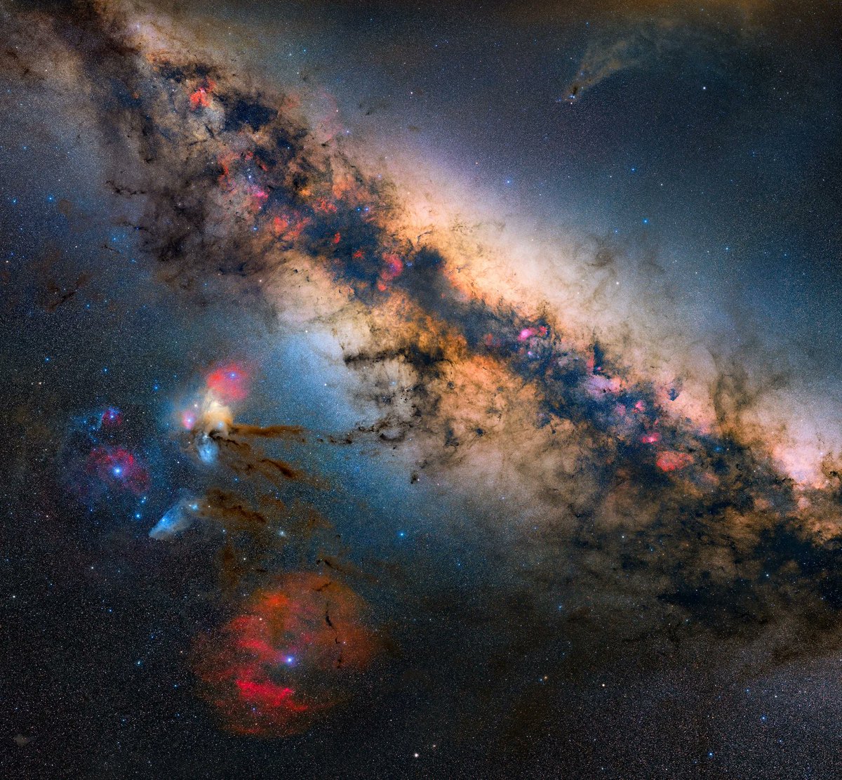 AstroBin_com's tweet photo. AstroBin's Image of the Day: "135mm Milkyway Core Panorama from La Palma" by Jakob Sahner

https://t.co/iPCT09kw6U

#astrophotography #astronomy #astrobin #imageoftheday https://t.co/KIZRFIOTsO