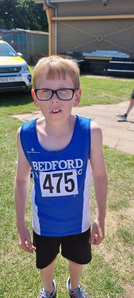 linsladeschool's tweet image. Lovely to see our students at the Beds/Herts County Athletic championships over the weekend. Some EPIC PB's and medals collected in very warm conditions. They wore their club shirts with pride and all finished with smiles on their faces @LeightonAthlete @BedsCountyAC @DistanceMk