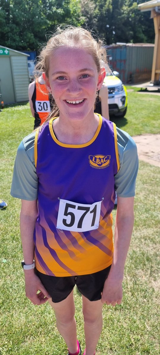 linsladeschool's tweet image. Lovely to see our students at the Beds/Herts County Athletic championships over the weekend. Some EPIC PB's and medals collected in very warm conditions. They wore their club shirts with pride and all finished with smiles on their faces @LeightonAthlete @BedsCountyAC @DistanceMk