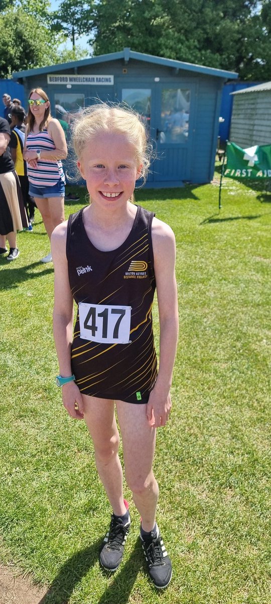 linsladeschool's tweet image. Lovely to see our students at the Beds/Herts County Athletic championships over the weekend. Some EPIC PB's and medals collected in very warm conditions. They wore their club shirts with pride and all finished with smiles on their faces @LeightonAthlete @BedsCountyAC @DistanceMk