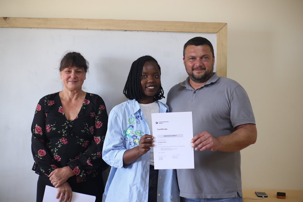 aebtpRwanda's tweet photo. On Friday 13th May 2022
#WECALCULATE, The Training on “COST CALCULATION” that was taking place for 2 weeks was officially completed and Companies’ engineers(Trainees) were given the Certificates. https://t.co/n5XGRjVobA