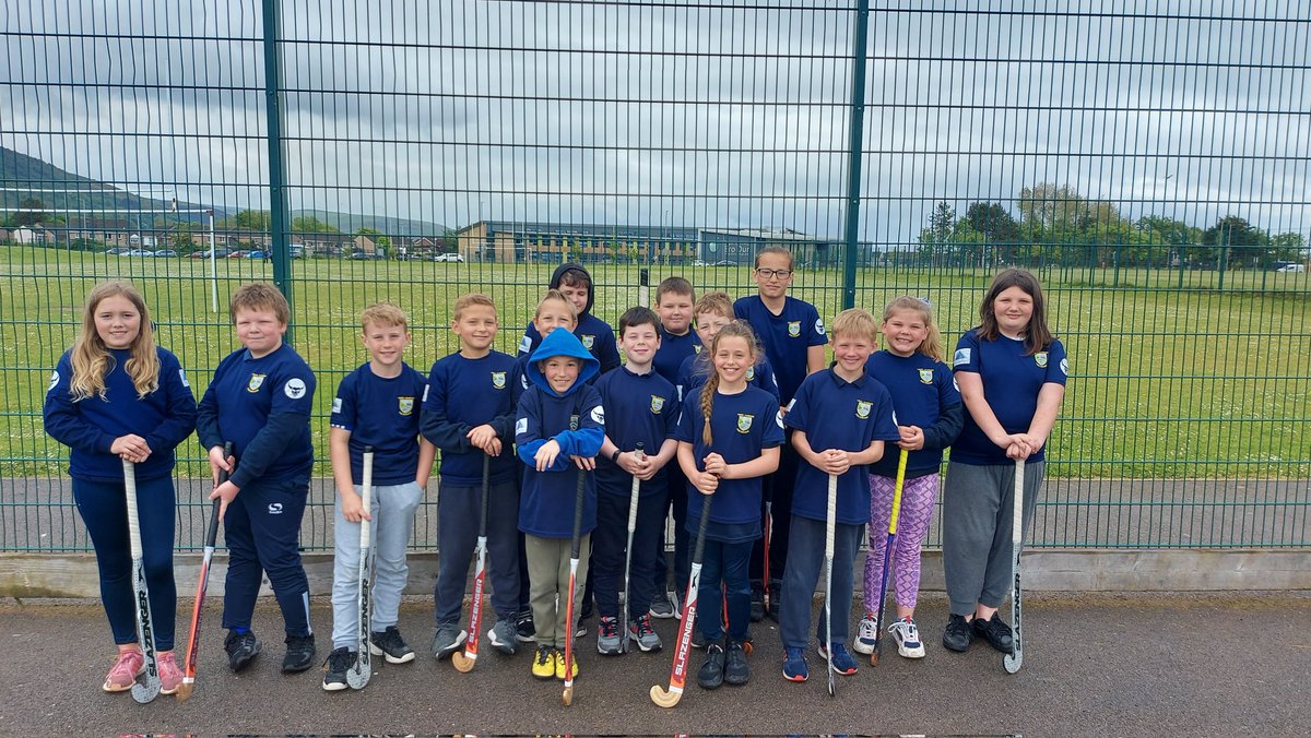 Second half of our NPT schools <a href="/HockeyWales/">Hoci Cymru</a> festival is underway. 10 teams taking part this afternoon 🏑