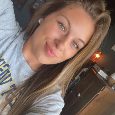 _haleymcafee's tweet photo. #NewProfilePic https://t.co/ca4u6ToGor
