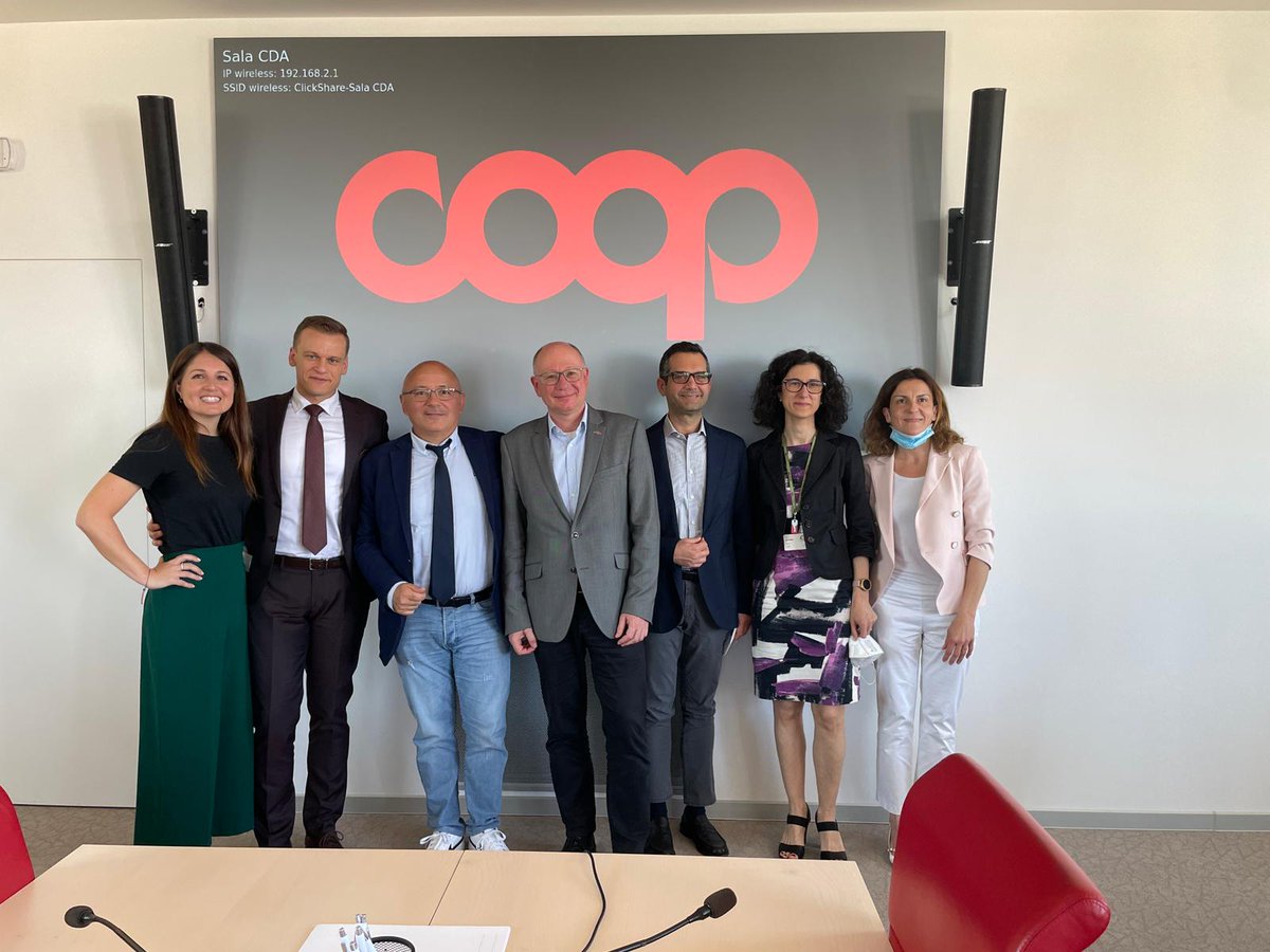 EuroCoopTeam's tweet photo. Great day in #Bologna with ANCC - Coop #Italy 🇮🇹

Many thanks to our Italian member for the fruitful discussion on defining the future joint work program📝

#WeAreCoops #Coops https://t.co/Vl4y6xE5cy