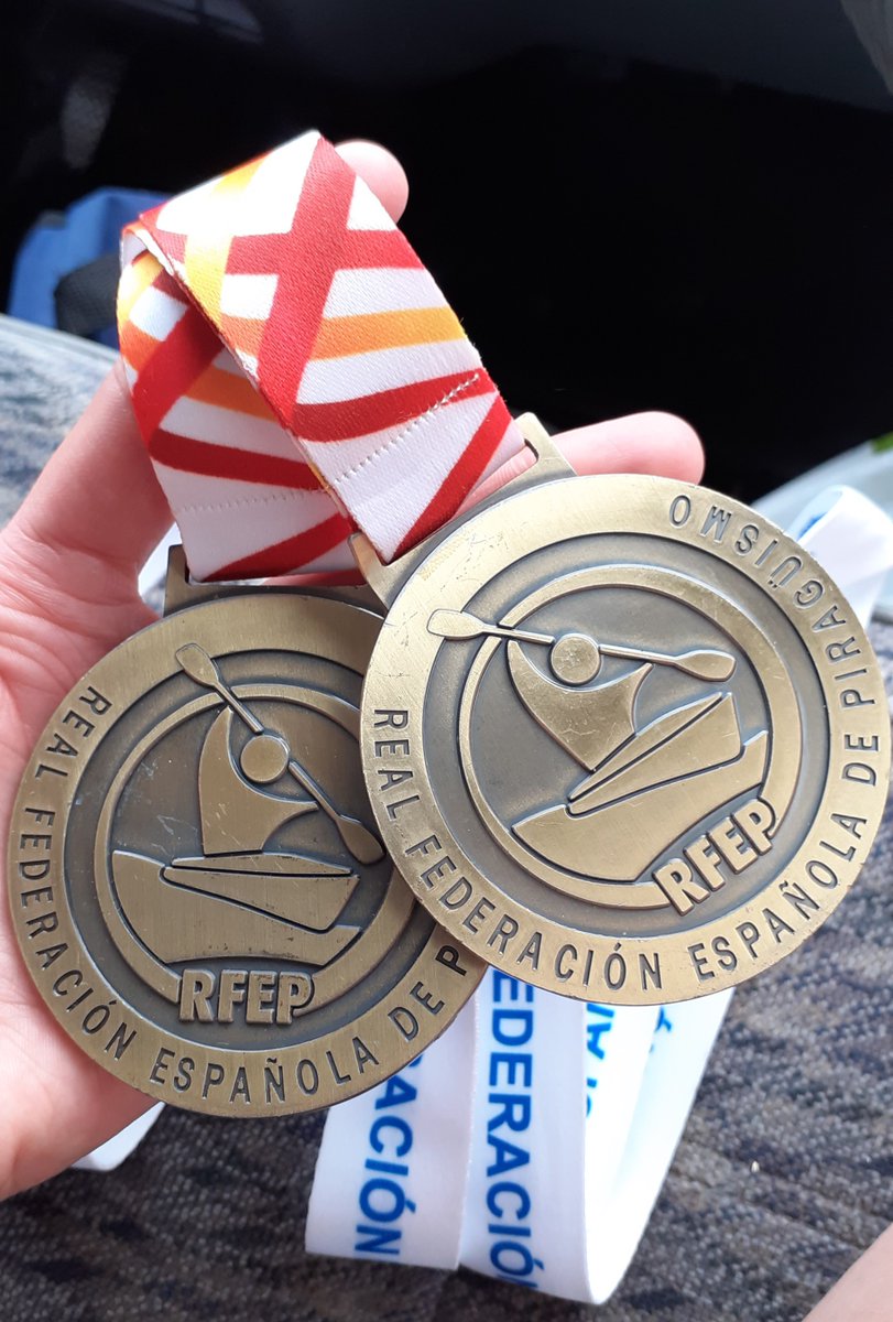 radioaguilar's tweet photo. Mónica Santos doble campeona de España de Aguas Bravas

https://t.co/i9aXpJV3S4 https://t.co/6YY8QvkZq7