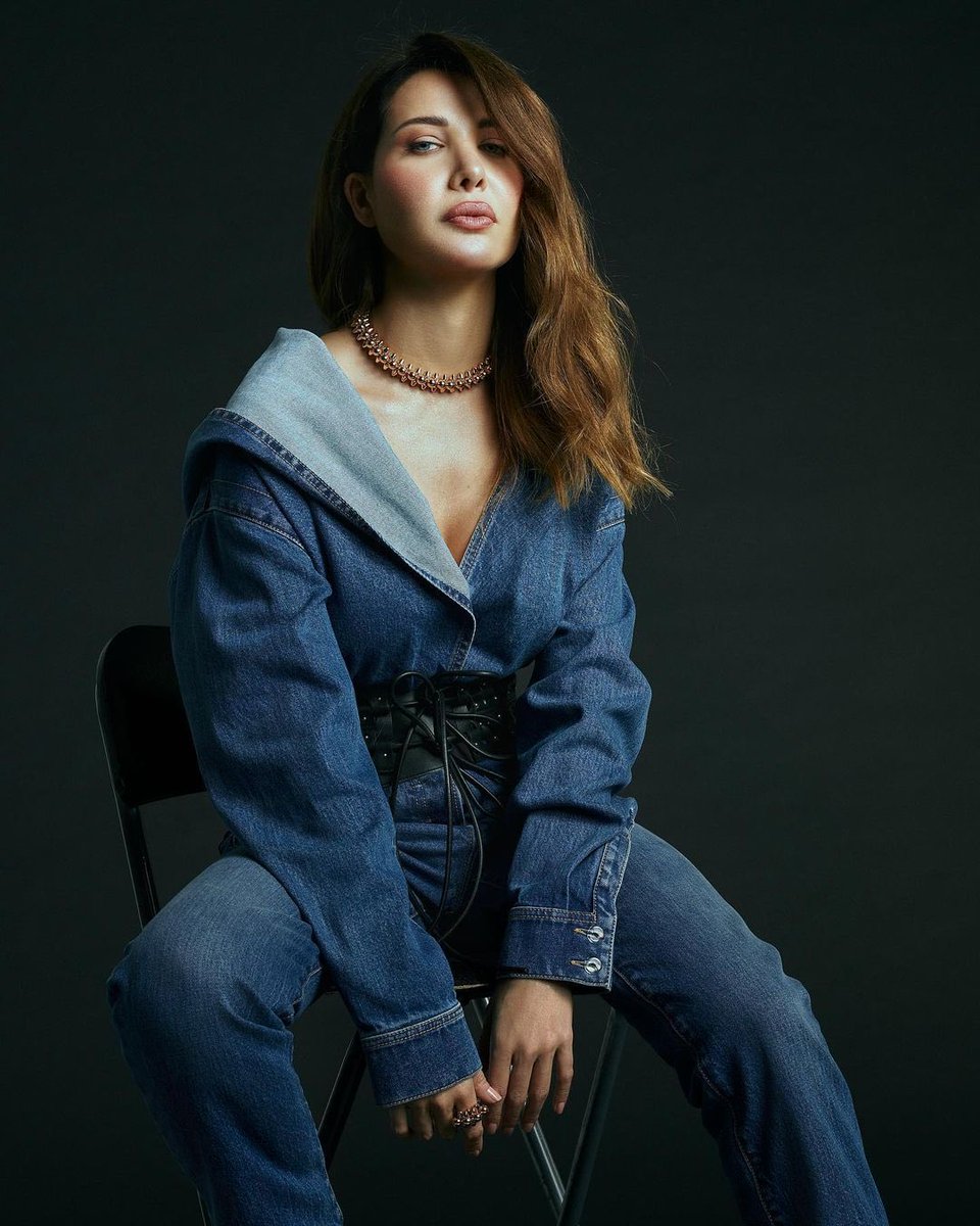نانسي هي الشمعة التي أضائت شمعة الأمل في حياتنا وهي التي تسعدنا وقت حزننا
واتى اليوم الذي نسعدك نحن به كل عام وانتي فرحتنا يا اغلى فنانة happy birthday my life <a href="/NancyAjram/">Nancy Ajram</a> ❤️🎂🎉