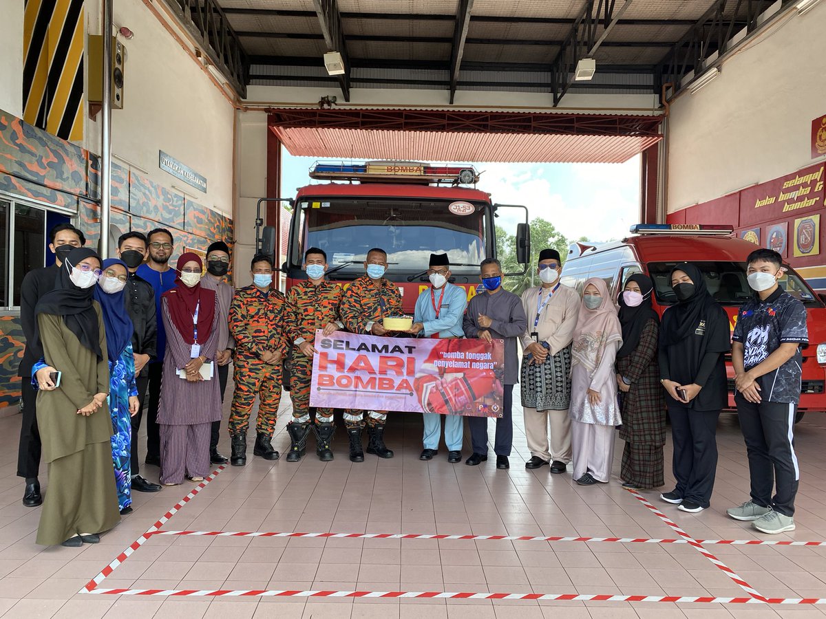 mppkpmbp_'s tweet photo. Assalamualaikum 

pada minggu yang lalu kami MPPKPMBP telah menjalankan Program Jalinan Kasih bertempat di
-Klinik Kesihatan Bandar Penawar
-Balai Bomba Bandar Penawar https://t.co/nvFZQyMwe5