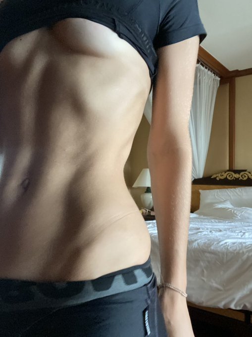 Feeling extra fit😤💪🏻 https://t.co/wDxIxSSzxj