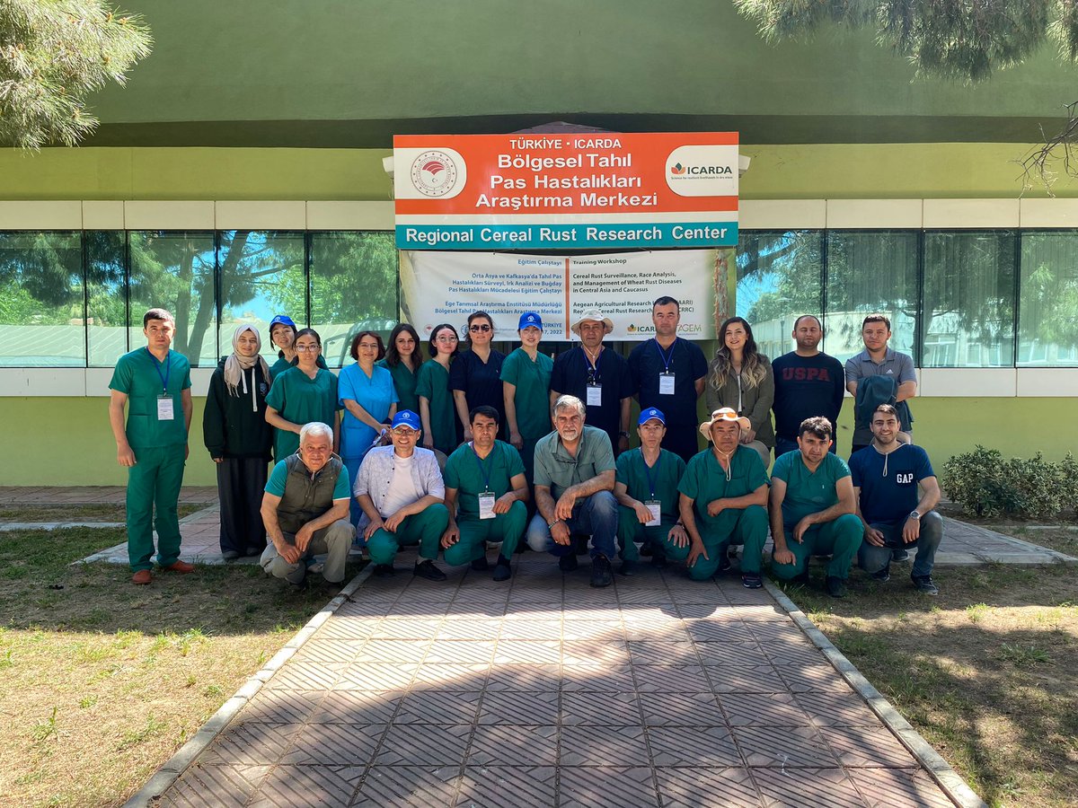 ErtasOz's tweet photo. It was a great and fruitful 9 days at @CerealRust with Dr. Kumarse Nazari and his team under. No doubt, it contributed to my career!! I am really happy to attend #CWANACAC #rusttraining course. https://t.co/ojS6mIxbMb
