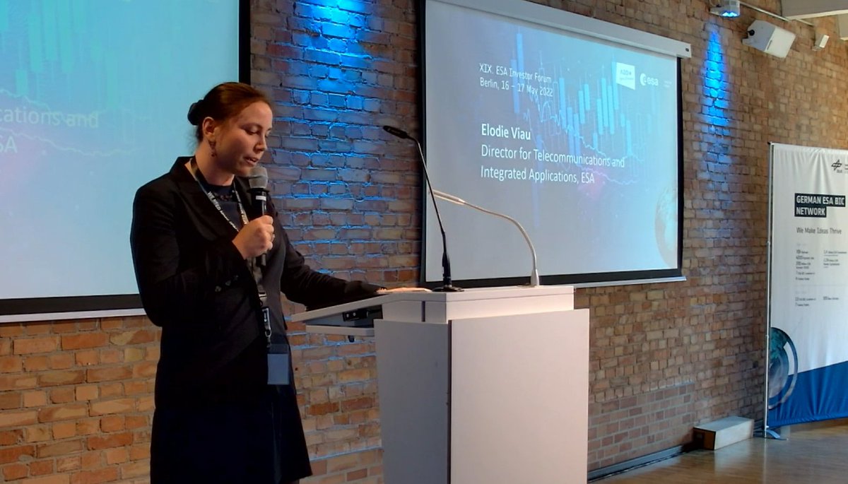 Space4Europe's tweet photo. ✨René Kleeßen @DLR_SpaceAgency, @ElodieViau, @ESA Director of Telecommunications and Integrated Applications, and #ESA Director General, @AschbacherJosef join the opening session of the #ESAInvestorForum, #Berlin. 

Follow the event live ➡ https://t.co/bIcTJXzTfx @ESABICBavaria https://t.co/KHtVDw55Ty