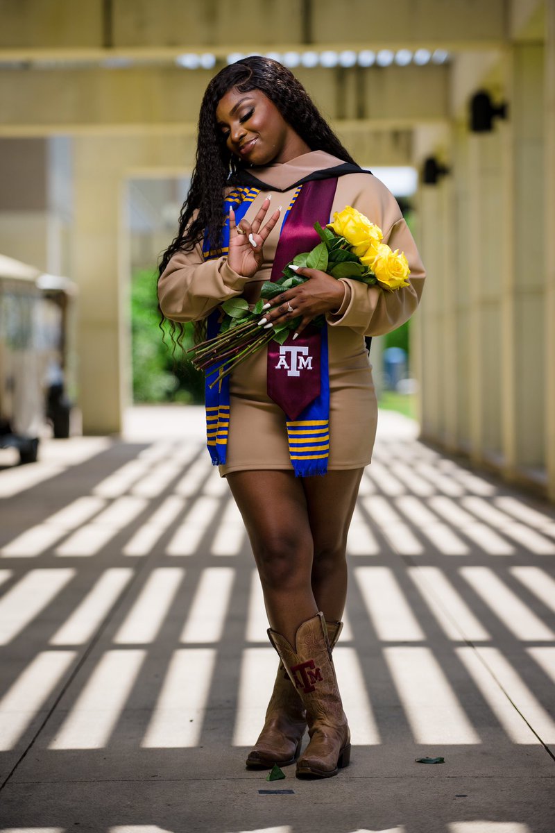 Chelbell1152's tweet photo. The last 6 years in Aggieland have shaped me in many ways that I could have never imagined.

Be adventurous but stay true to who you are &amp; what you believe in! 

May 12th, 2022
Texas A&amp;M University 
Mays Business School
Master of Science in Business

#TAMU22 #MASTEREDit #GRAD https://t.co/VBpojzbZ9G