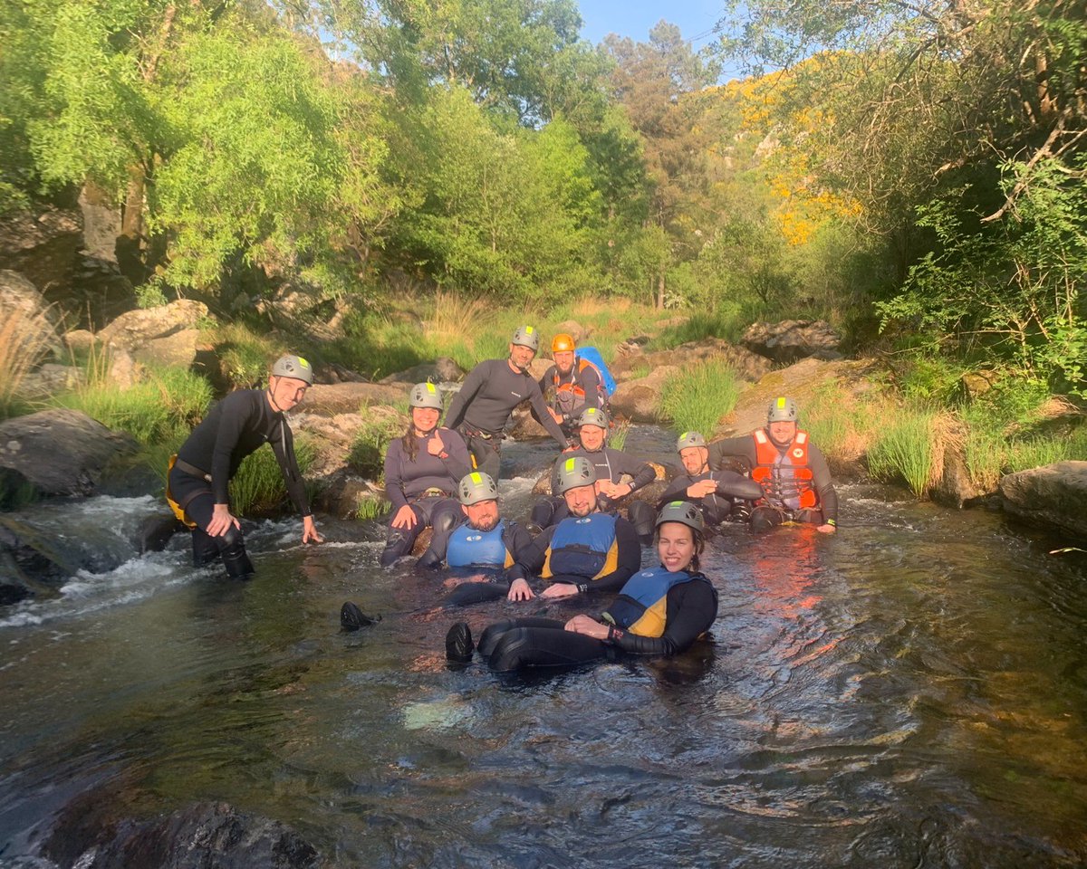 AGIRSoftware's tweet photo. IQA #TEAMBUILDING 2️⃣0️⃣2️⃣2️⃣
Esta é a nossa #equipa, #amizade e #entreajuda que começa no escritório, e que não conhece limites 🚀
Agora, de volta ao #trabalho e ao que fazemos melhor 💪
Boa semana a todos! https://t.co/pM3I2YcYLr