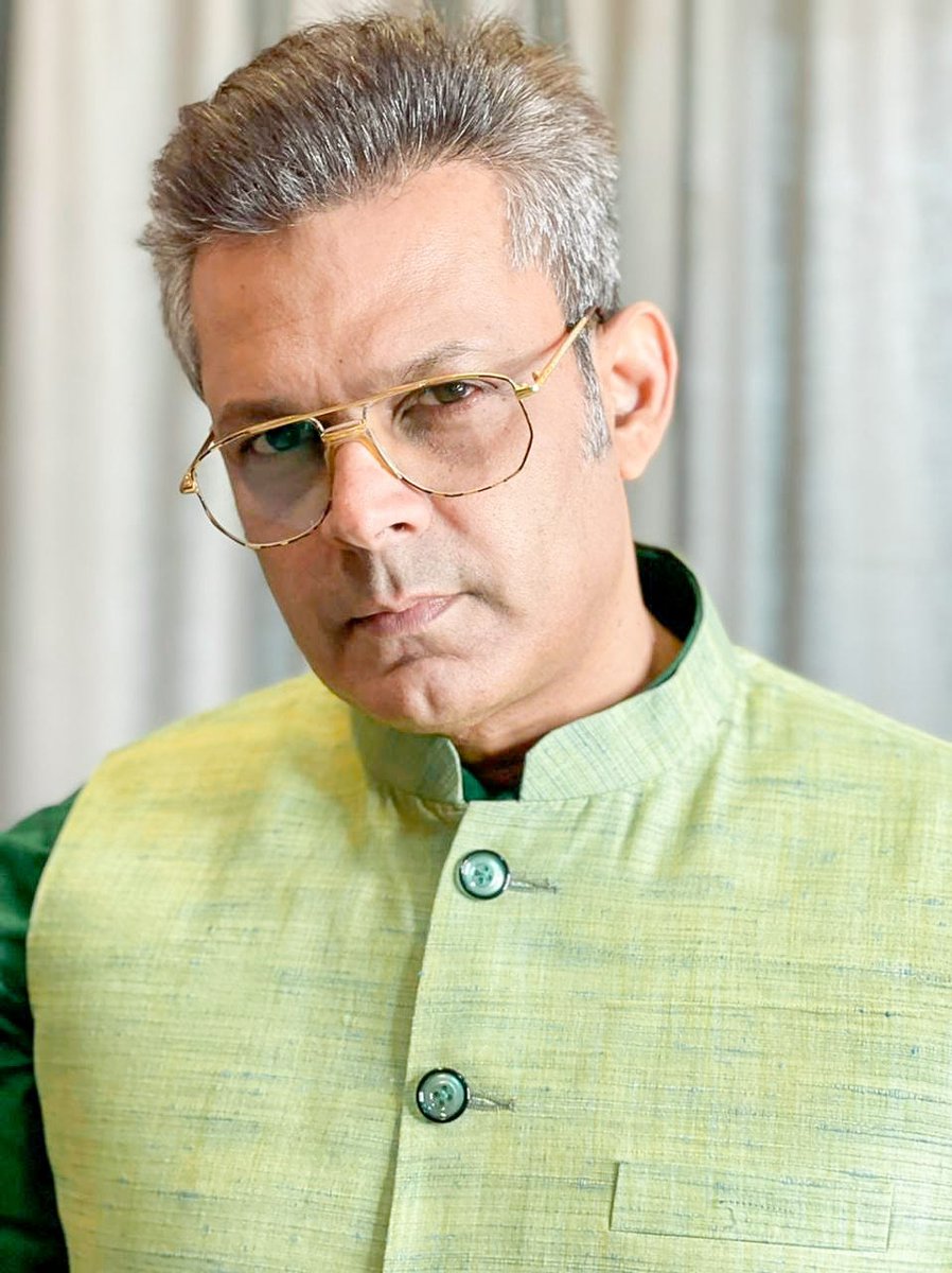 Actor #NasirrKhan, who is the son of yesteryear actor Johnny Walker, and is known for his roles in 'Wazir', 'Baghban', 'The Lunchbox' and others is currently seen in the TV show '#ShubhLaabhAapkeyGharMein'.

Read: bit.ly/3Ni6A0R