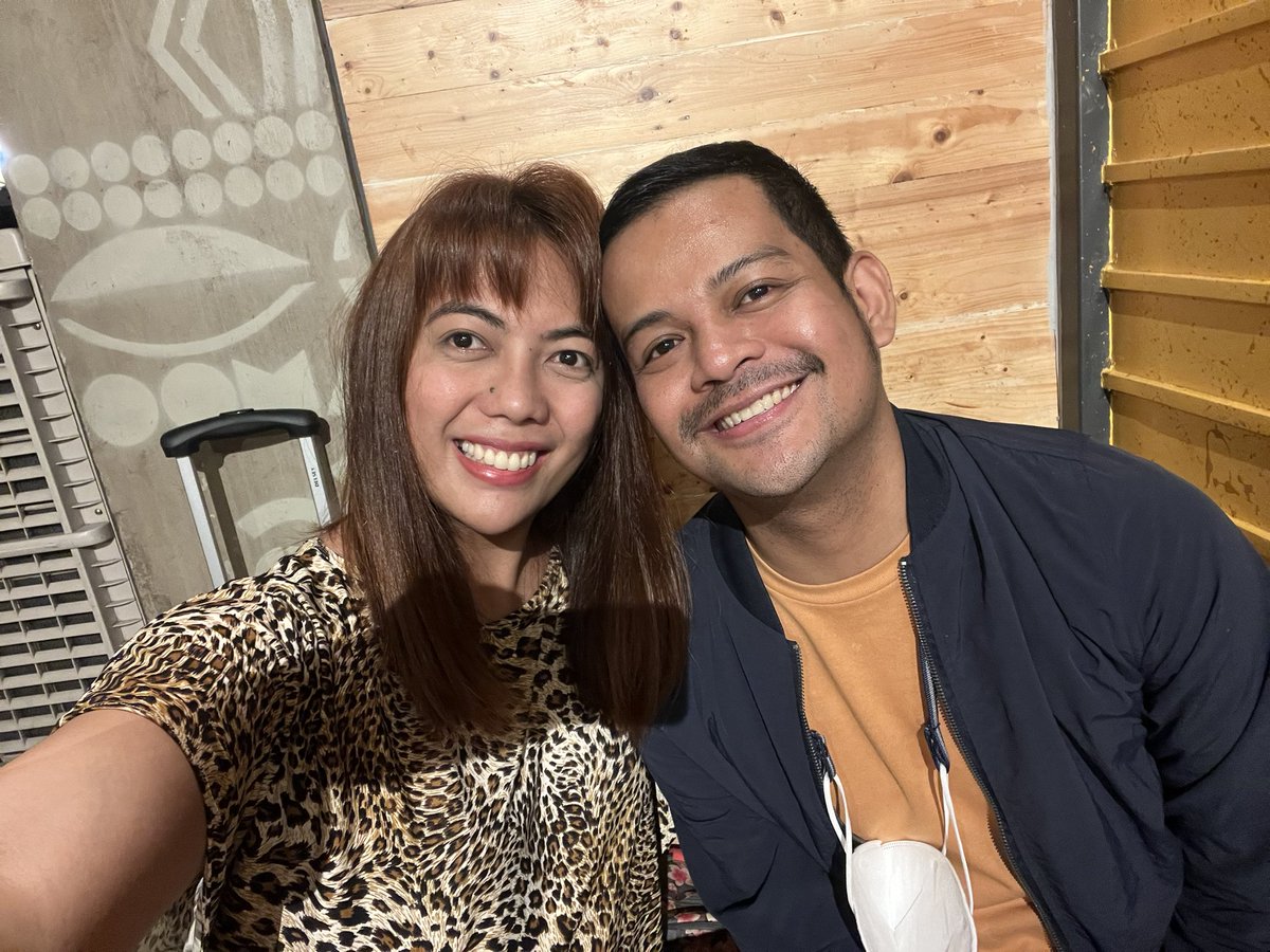 claudiopoy's tweet photo. Biglaang date night with this beautiful lady. ๐ #OomaPH https://t.co/GC5vNRhDq4