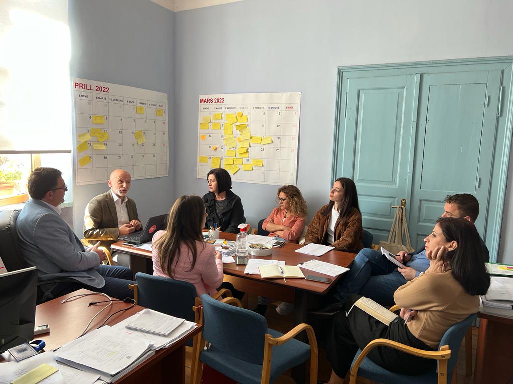 InstituteIp3's tweet photo. Kick off meeting in Shkodra Municipality, in the framework of supporting Albanian municipalities in drafting 5-year Social Housing Plan (phase II of the Leave no one behind program).
The project is being implemented by #IP3 and #DCPartners, with the financial support of #UNDP. https://t.co/IzUhQsNene