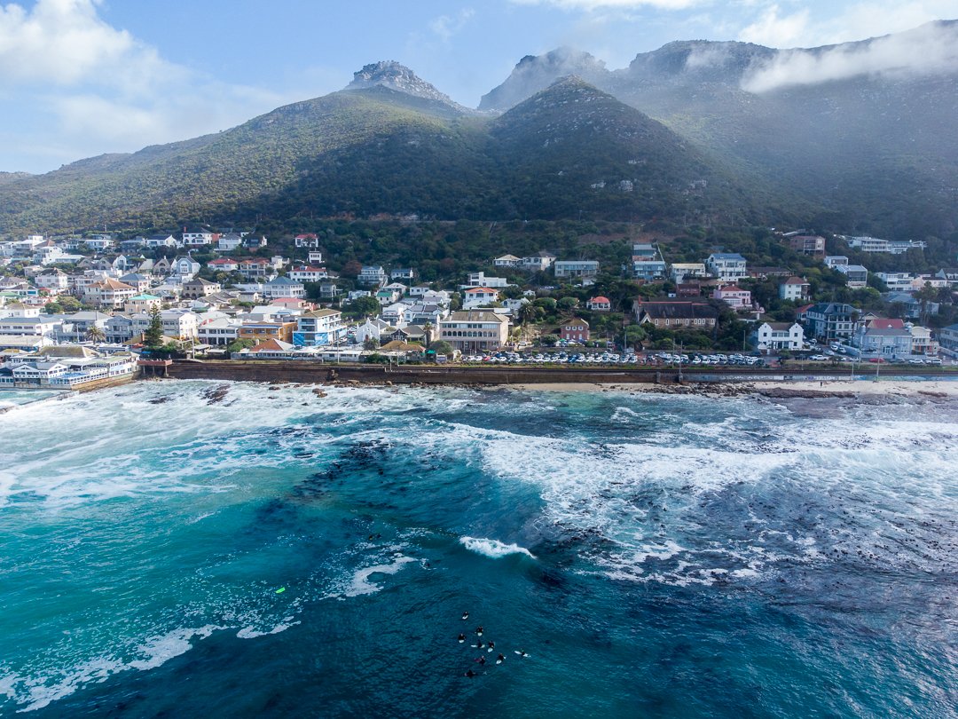 chappypix's tweet photo. Some #kalkbay surf drone shots from this weekend . #CapeTown #capelens #capesurf #surfing #dronephotography https://t.co/KucuKRmwkk