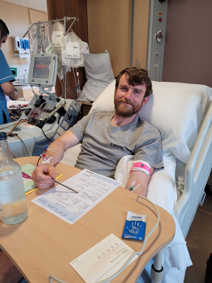 MrsAuer2's tweet photo. So proud of my son! He is donating stem cells today @AnthonyNolan @NHSBT @DKMS_uk #BBMR (British Bone Marrow Association) #giveblood #donatetoday ❤️👏💜💉🩺🩹🩸🩸🫀👨🏻‍⚕️👩‍🔬👏 https://t.co/U8fyd531Hz
