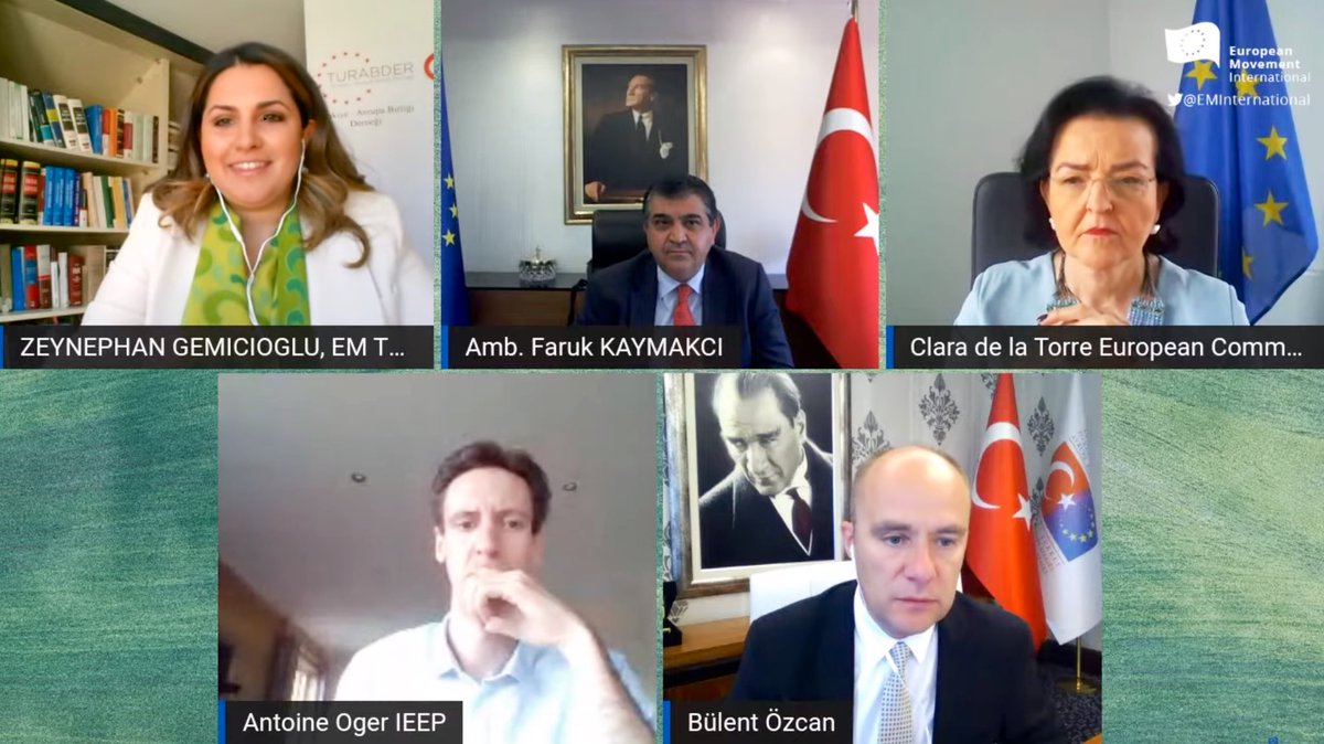 TurkeyEU's tweet photo. Türkiye-Avrupa Birliği Derneği (TURABDER) olarak, @EMInternational ile birlikte gerçekleştirdiğimiz "AB Yeşil Mutabakatı ve AB-Türkiye İlişkileri Üzerindeki Etkisi" etkinliğimizden kareler 📸 Değerli katılımcılarımıza içten teşekkürlerimizi sunuyoruz 🇪🇺🇹🇷. https://t.co/q7lZuZ6NKS