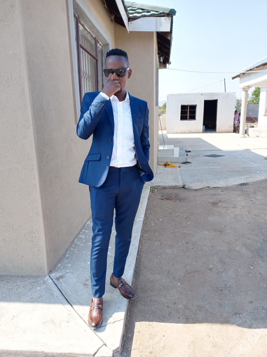 tshepomackg's tweet photo. @Ronny19Theledi Standing of fame🕴warra https://t.co/pLkKb2WkdR