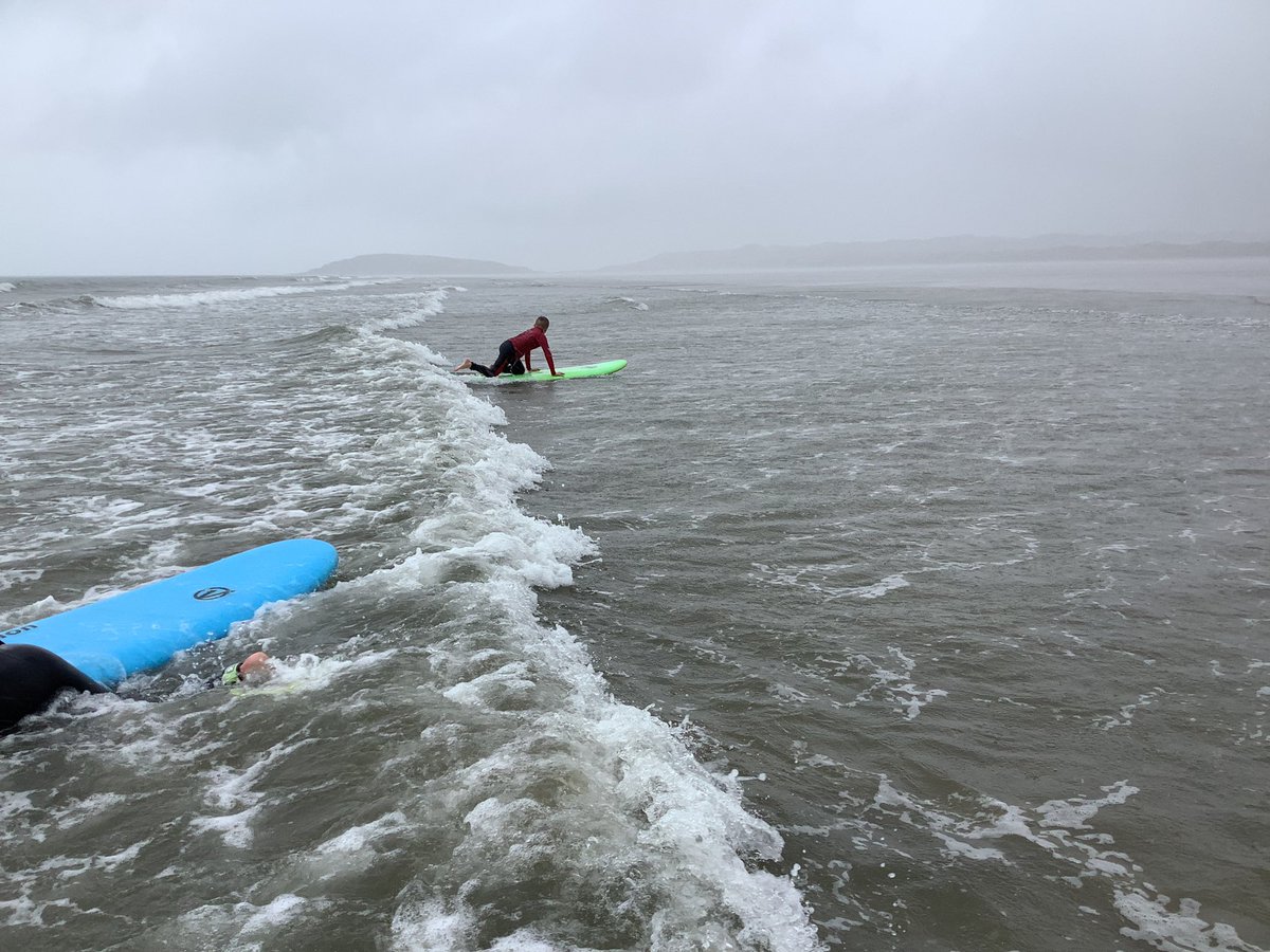 llanrhidianp's tweet photo. Surfs up! 🏄‍♀️Very proud of our ambitious pupils ☀️ not just developing their surf skills but developing their confidence and resilience 🏄‍♂️ @surfschoolwsf #LlanHealth #LlanCom #LlanFun. https://t.co/noFO4o6LCH