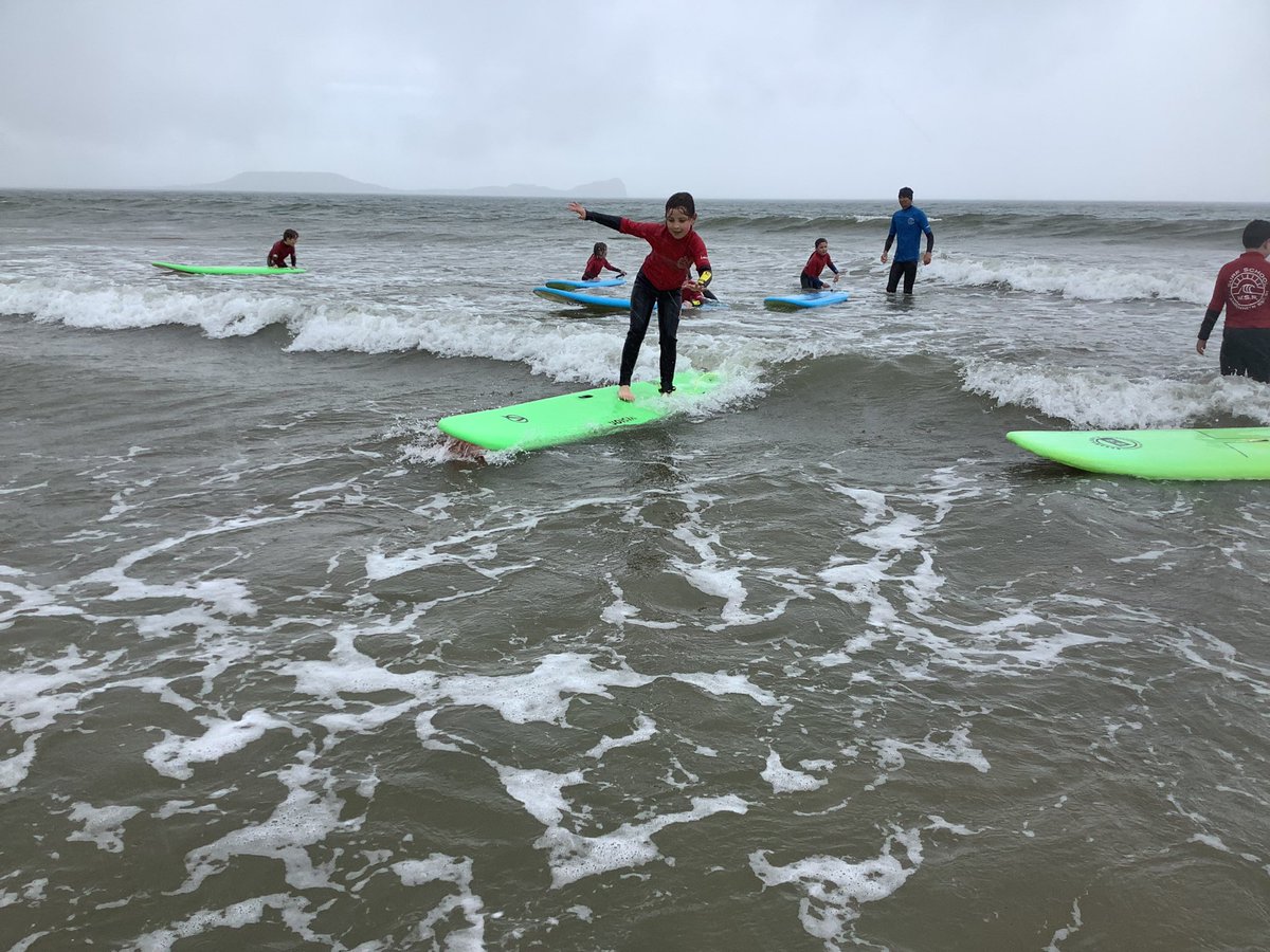 llanrhidianp's tweet photo. Surfs up! 🏄‍♀️Very proud of our ambitious pupils ☀️ not just developing their surf skills but developing their confidence and resilience 🏄‍♂️ @surfschoolwsf #LlanHealth #LlanCom #LlanFun. https://t.co/noFO4o6LCH