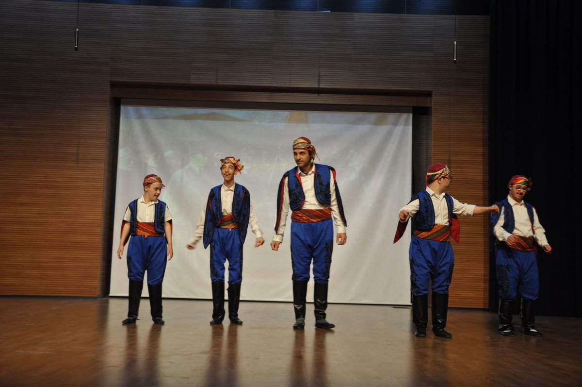 10-16 Mayıs Engelliler Haftası programı, İsmail Çile Özel Eğitim Uygulama Okulumuz ve Büyükçekmece Özel Eğitim Meslek Lisesi Müdürlüğü öğrencileri ve öğretmenleri tarafından gerçekleştirildi.
 <a href="/hasan_uygun91/">hasan uygun</a> <a href="/BuyukcekmeceKym/">Büyükçekmece Kaymakamlığı</a> <a href="/memleventyazici/">Levent Yazıcı</a> <a href="/tcmeb/">Millî Eğitim Bakanlığı</a> <a href="/istanbulilmem/">İstanbul İl Millî Eğitim Müdürlüğü</a>