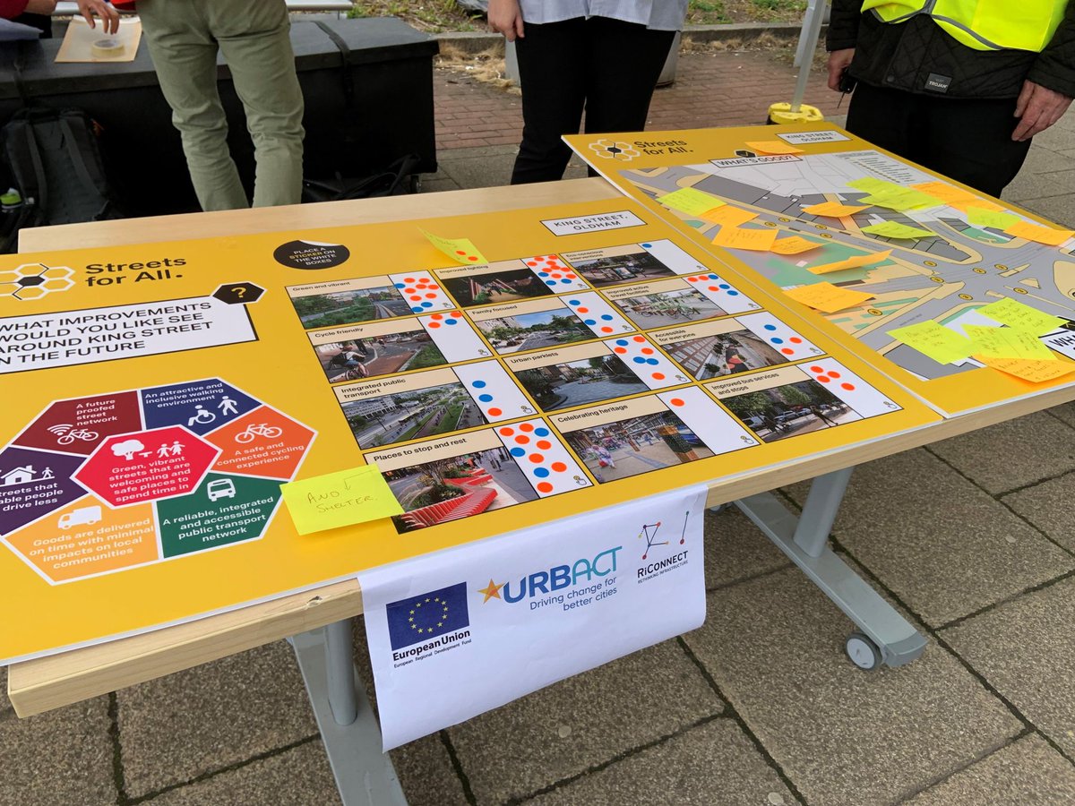 RiConnectURBACT's tweet photo. 🎙 Our partners keep on reaching out to the #community!
Last week, @OfficialTfGM took it to the streets, to inform on the progress of the #Oldham #IntegratedActionPlan. 
Let's keep #RethinkingInfrastructure together! 🔛

@URBACT #BetterCities https://t.co/vjQGBdOvav