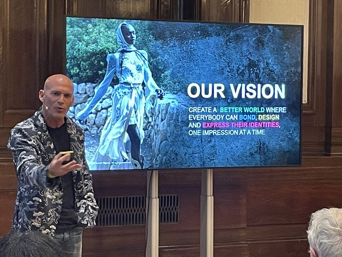 kornitdigital's tweet image. “We are all creators. There are no limitations. And we can #makebetter.” -Ronen Samuel at #KornitFashionWeek London