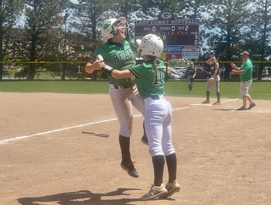 hossjob's tweet photo. Got to watch @AddieKromer26 play a couple games this season. @DubC_Softball is getting an all around stud. She’s a ball player. It’s apparent she has an elite level joy/love for playing the game that stands alone. Highly enjoyable player to watch even when she’s not in the action https://t.co/Nzc39zKm1v