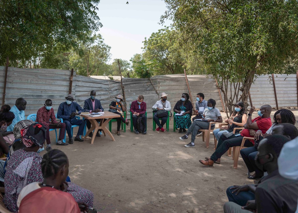 undpsouthsudan's tweet photo. In #SouthSudan, one of the @undpsouthsudan approaches to national harmony and solidarity is peace committees that offer spaces for communities to dialogue, reconcile, promote social cohesion and unite divided communities #Peace, #PeaceDay #Peace4Dev https://t.co/6uzDbkB6rh
