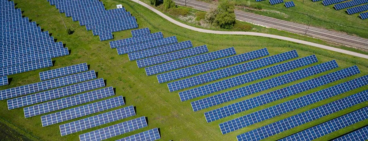 jonathanseibrt's tweet photo. Unlike fossil fuels or nuclear power, where it is possible to assess proven reserves, the assessment of #solarenergy potential is more difficult. How does it work and can it meet global demand? https://t.co/mM4g1a9n50 https://t.co/8C1Brph1N9