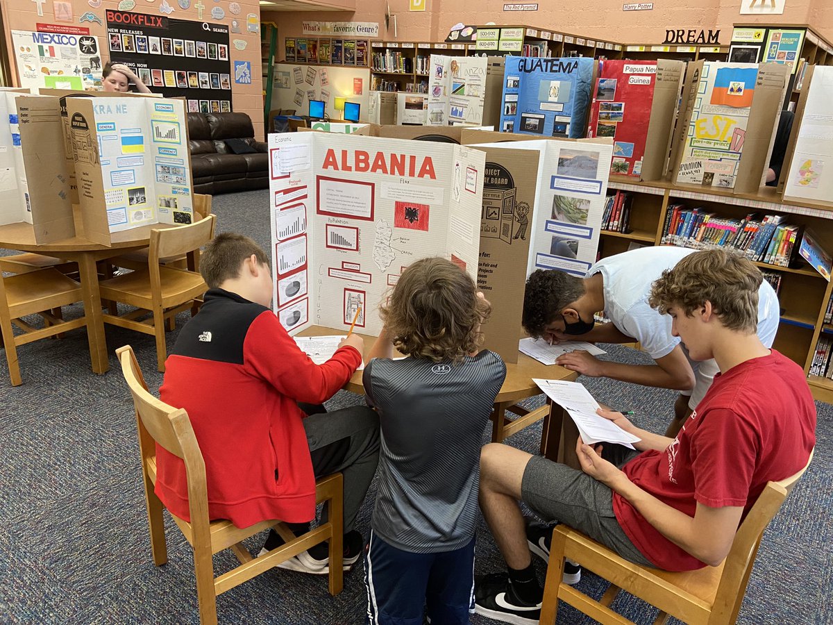 vzbyram's tweet photo. For the first time in YEARS (thanks Covid!), we were able to have our Geography Fair. Students have worked on this project since October! So proud of these kiddos and their hard work! 🌎 @WMS_WARRIORS https://t.co/7IBYb7af2f