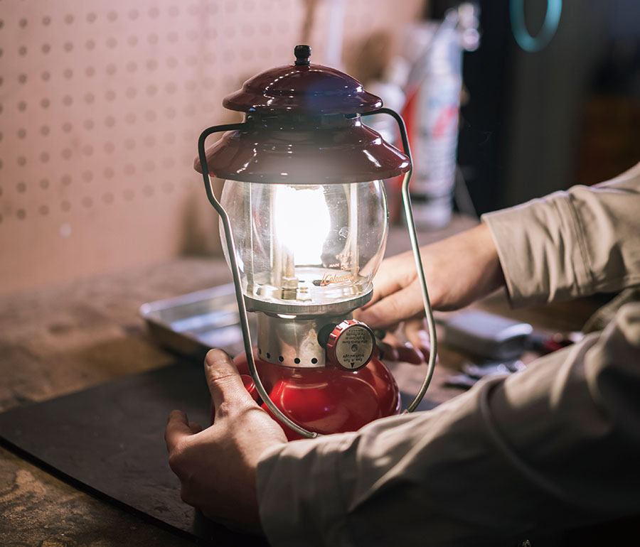 Sotobira_com's tweet image. 200Aが欲しい！！！

コールマンのヴィンテージランタン、どこで購入できるの？
購入方法やメリット、デメリット、注意点などを紹介します！

sotobira.com/_ct/17541022

#200A　#コールマン　#coleman　#ランタン　#キャンプ　#キャンプ好きと繋がりたい #アウトドア　#キャンプギア